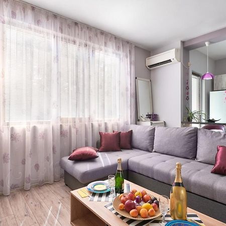 Апартаменти Ултра Виолет/Ultraviolet Burgas Екстер'єр фото